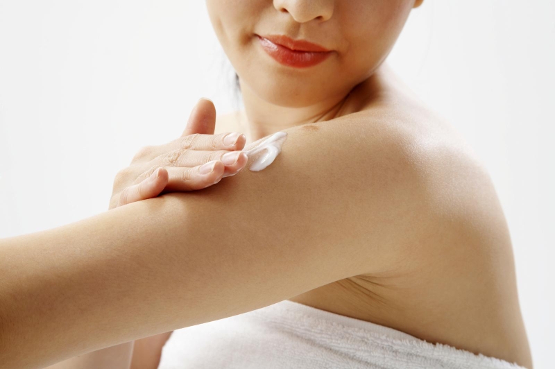 Cách chăm sóc da body trắng sáng tại nhà an toàn và hiệu quả